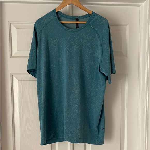 Teal Patterned Short Sleeve Tee - Picture 1 of 3